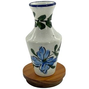 Floral Vintage Art Studio Small Cream & Navy Blue Ceramic Bud Vase 6" High